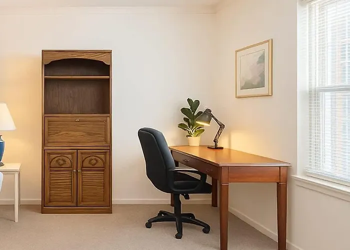 1br Gold Coast Vintage Gem - Sp 1700 *